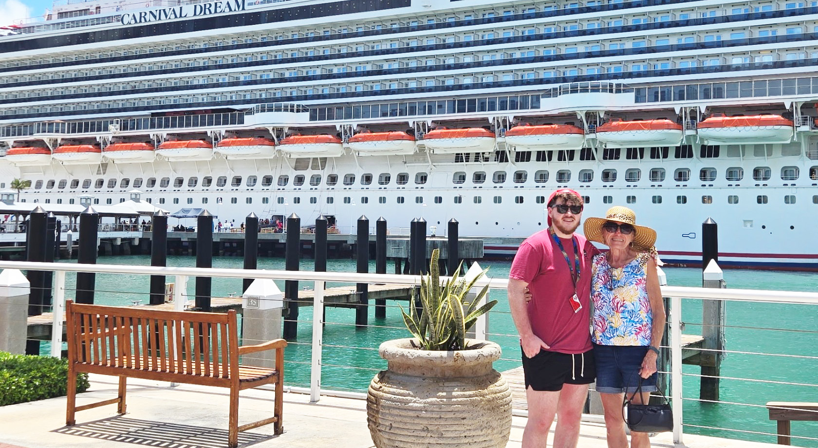 Aspire Members on a Cruise Vacation